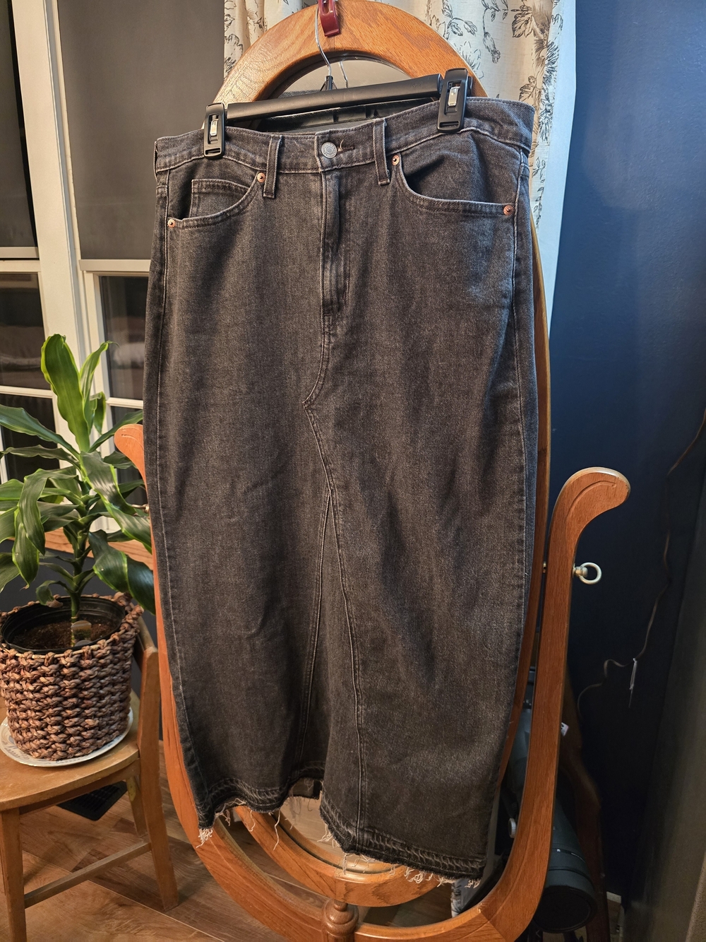 Levi's Charcoal Black Denim Maxi Skirt Sz 10
